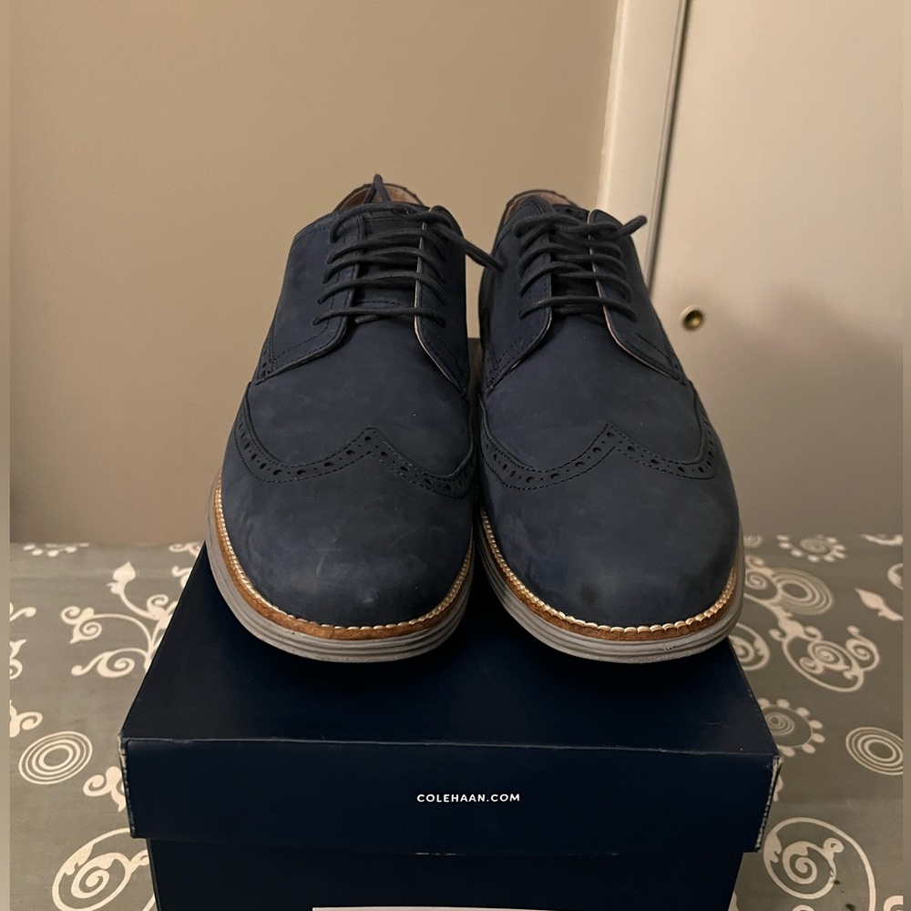 Cole Hann size 13 Grand Wing shoe in blue blazer color way.